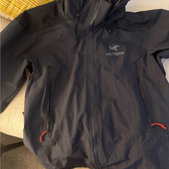 Arc'teryx Beta AR Large - Picture 1 of 3